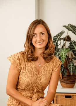 dr. Andreja Poljanec